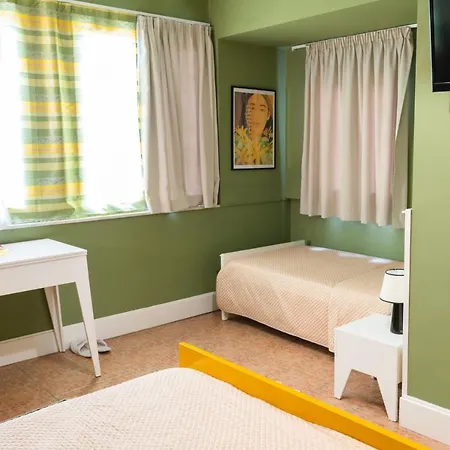 ホテル Artistic Blloku 3*