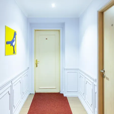 Artistic Blloku 3* ティラナ