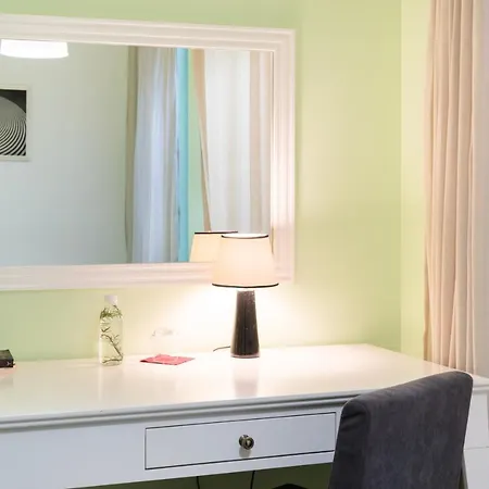 ホテル Artistic Blloku 3*