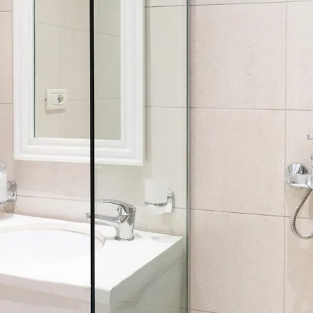 Hotel Artistic Blloku 3*