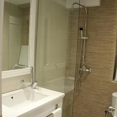 ホテル Artistic Blloku 3*