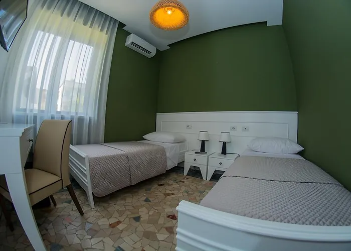 Artistic Blloku Tirana