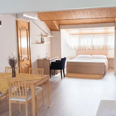 Hotel Artistic Blloku 3*