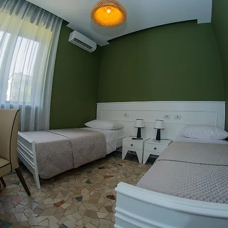 Artistic Blloku Tirana