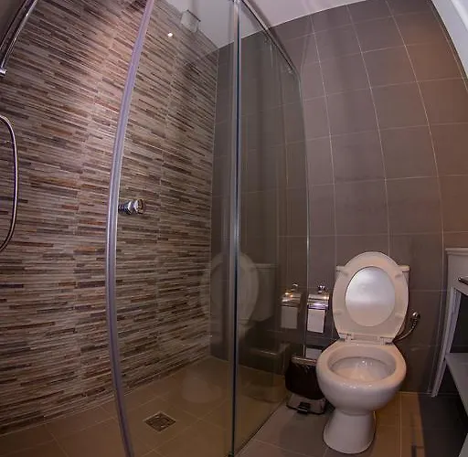 Artistic Blloku Tirana